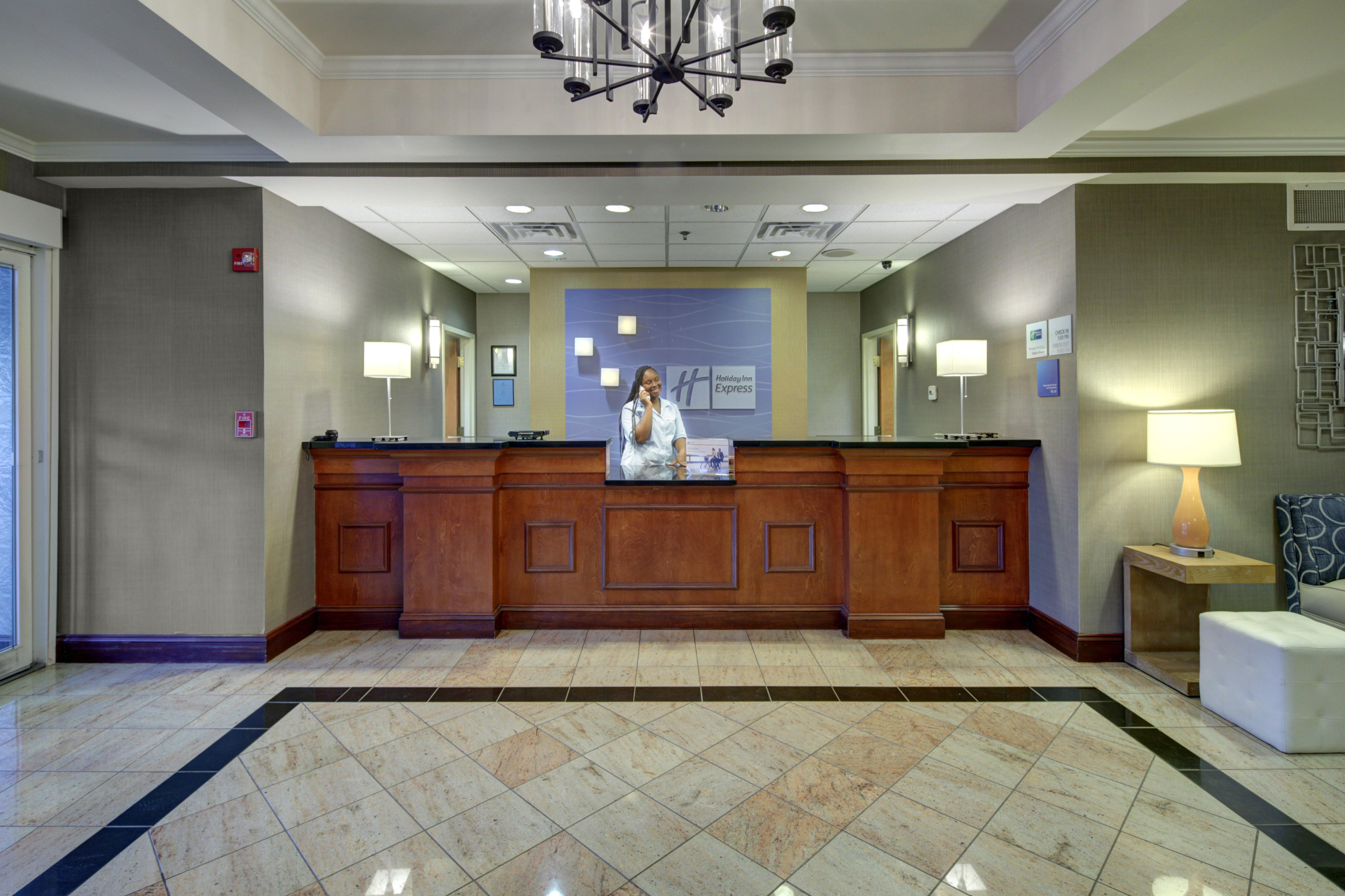Holiday Inn Express Hotel & Suites Emporia By Ihg Dış mekan fotoğraf