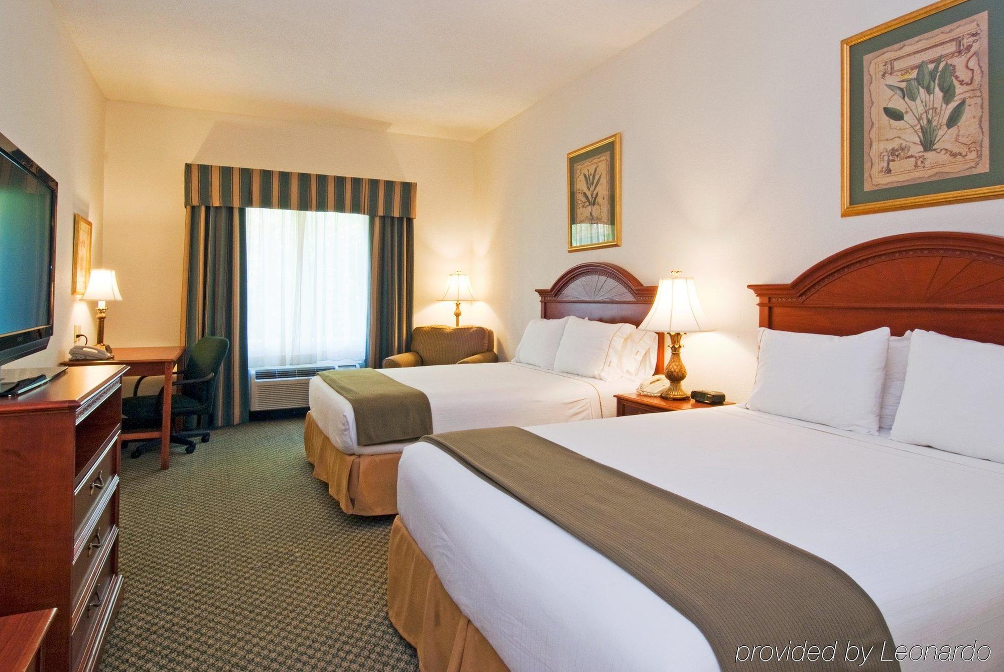 Holiday Inn Express Hotel & Suites Emporia By Ihg Oda fotoğraf