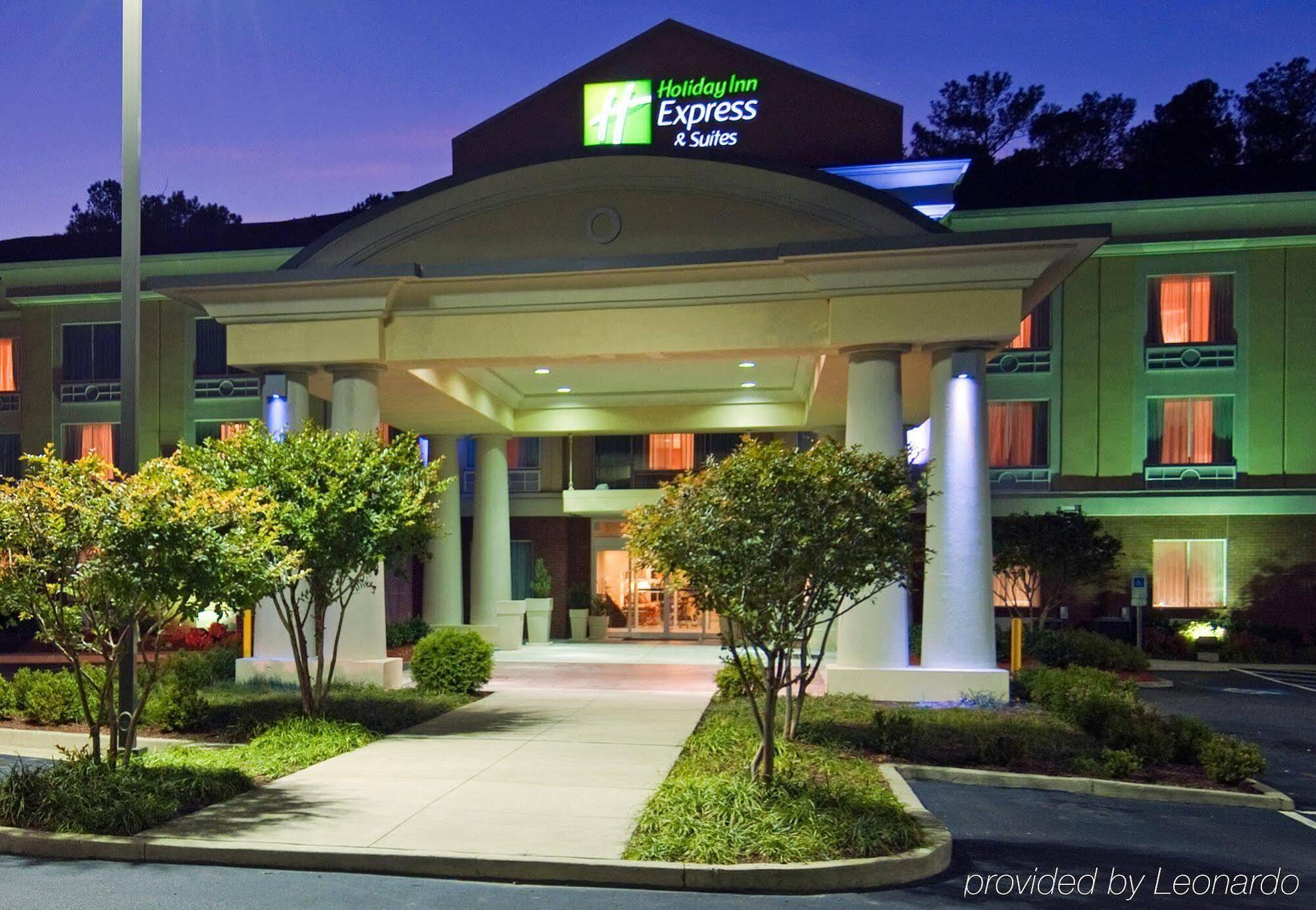 Holiday Inn Express Hotel & Suites Emporia By Ihg Dış mekan fotoğraf